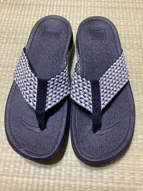 FitFlop Surfa Black Flip Flop Sandals with Grey Woven Straps